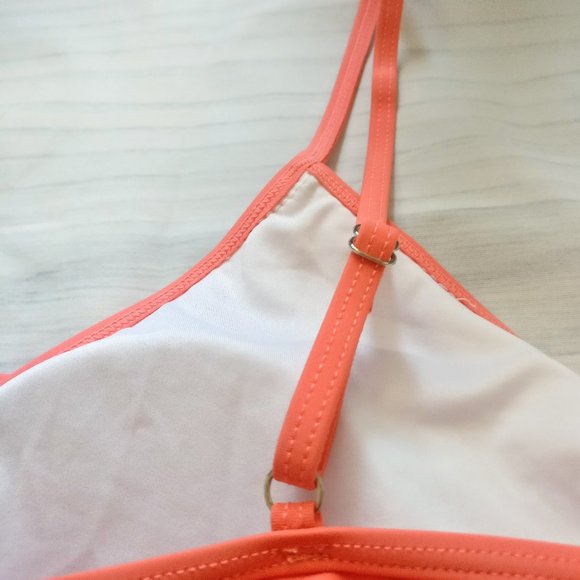 ๐โจ Pom Pom Floral Bikini - Picture 4 of 7